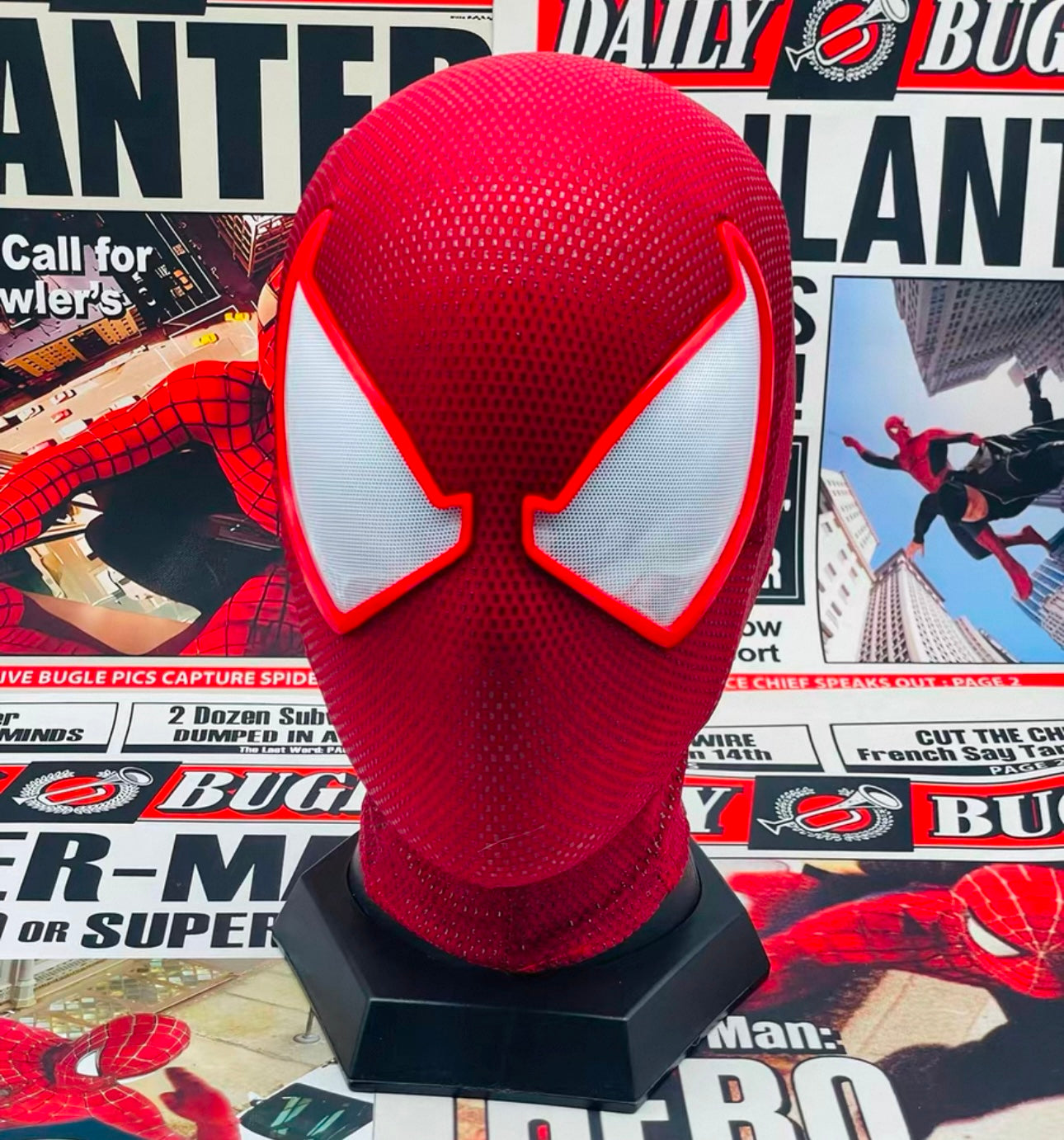 The SCARLET Spidey Mask With Face Shell Wearable Movie Prop Replica the-scarlet-spidey-mask-with-face-shell-wearable-movie-prop-replica