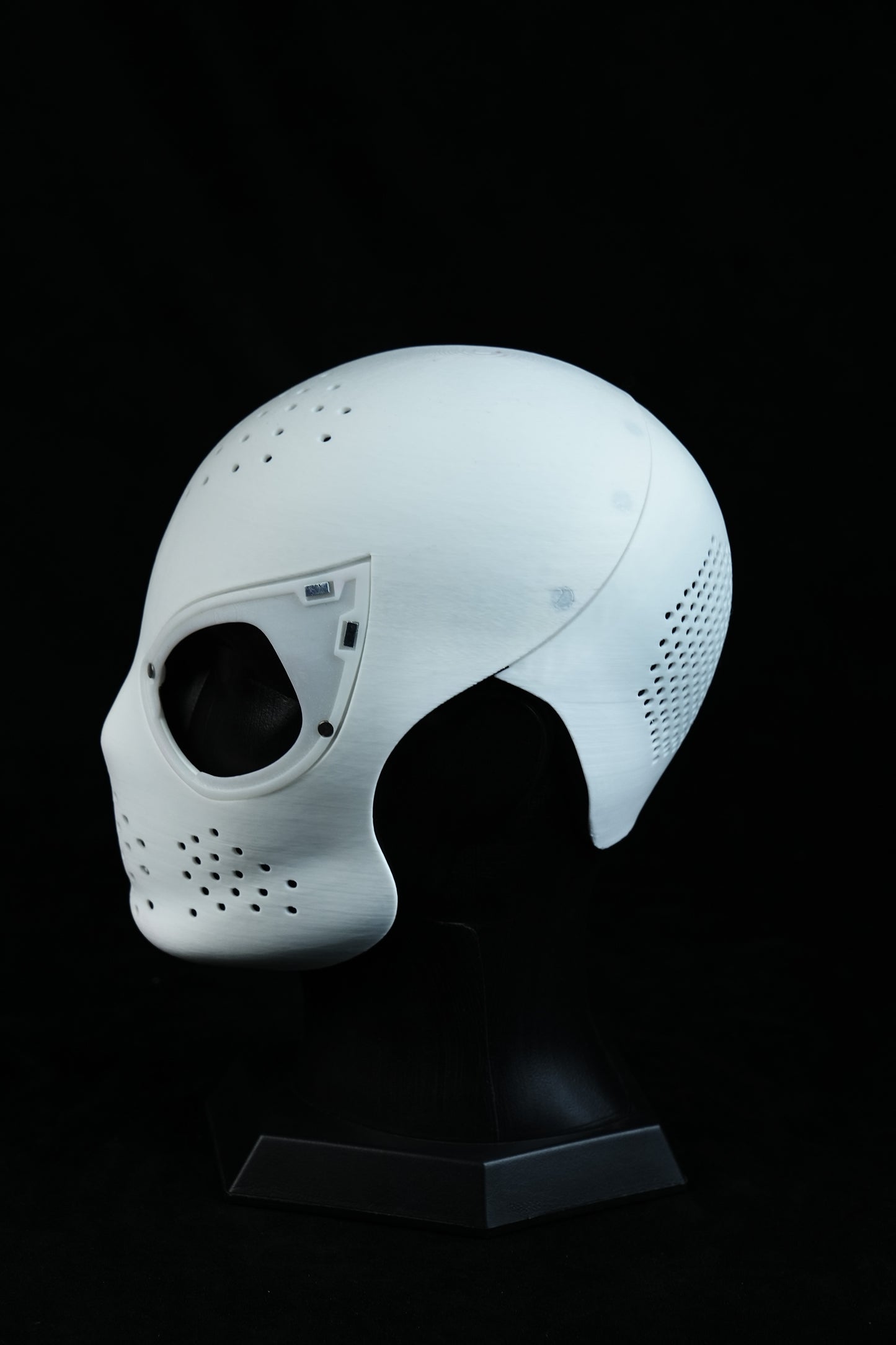 The V5 Symbiote TASM2 with Full head shell and Lenses Wearable Movie Prop Replica (Adult)