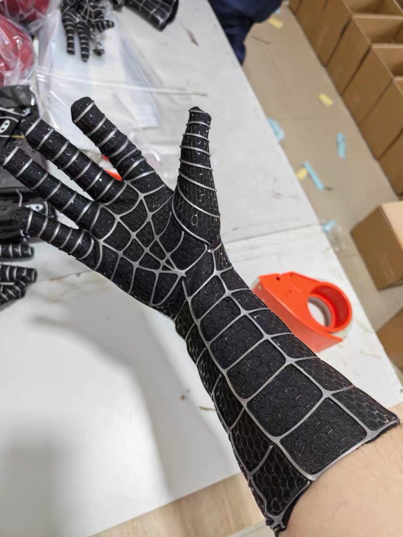 Tobey Gloves