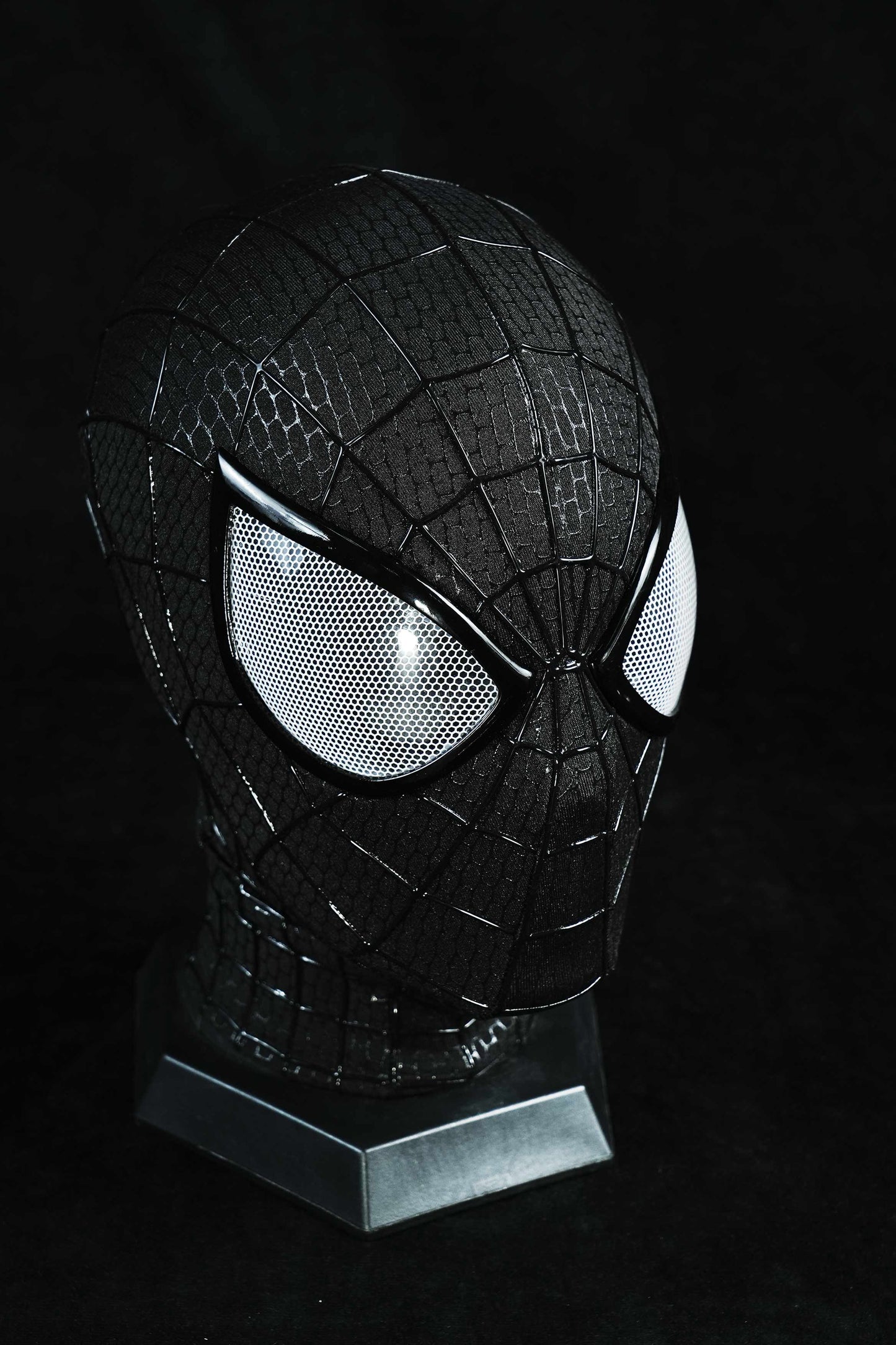 The V5 Symbiote TASM2 with Full head shell and Lenses Wearable Movie Prop Replica (Adult)